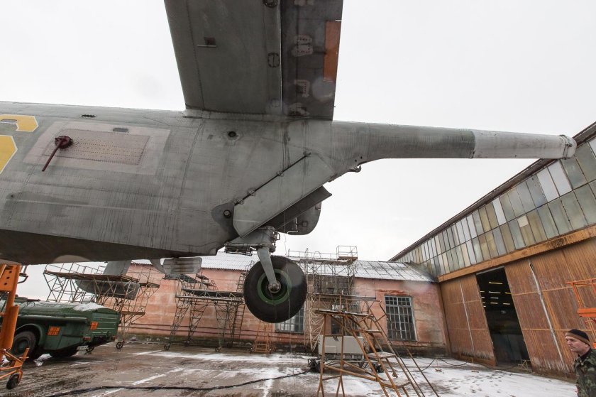 Еарз Евпаторийский авиазавод