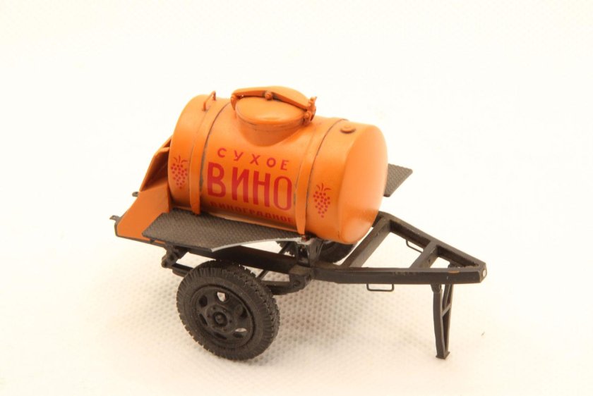 Прицеп бочка квас 1/43 Модельстрой