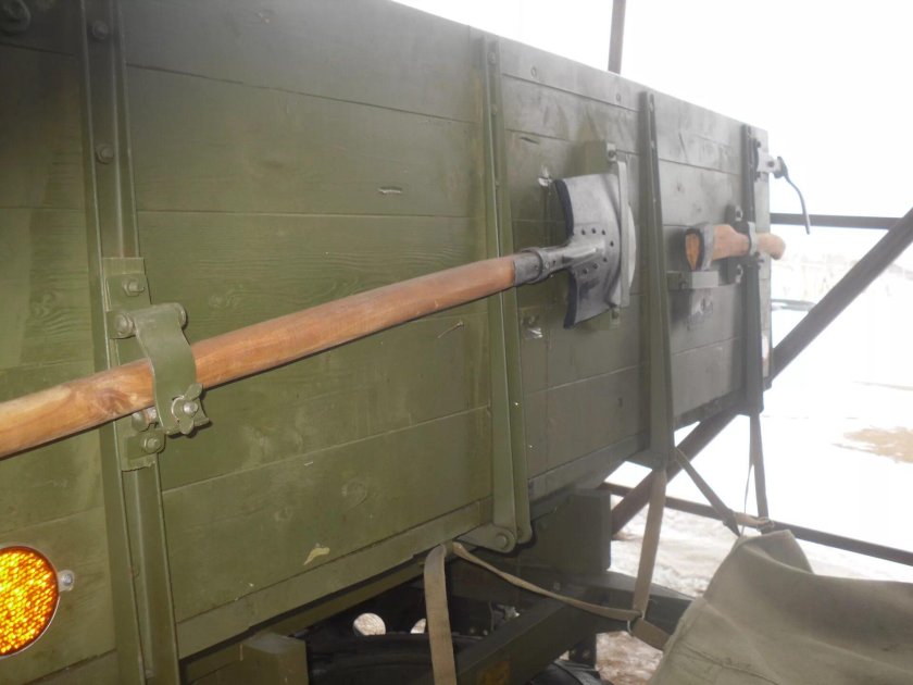 (Прицеп ТАПЗ-755). (Прицеп 1-п-2.5)