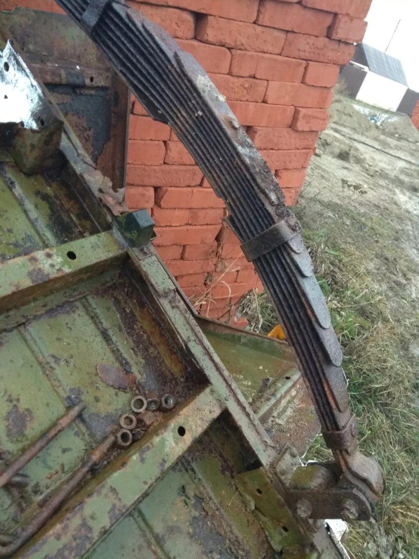 Крепеж рессоры на прицеп ГАЗ 704