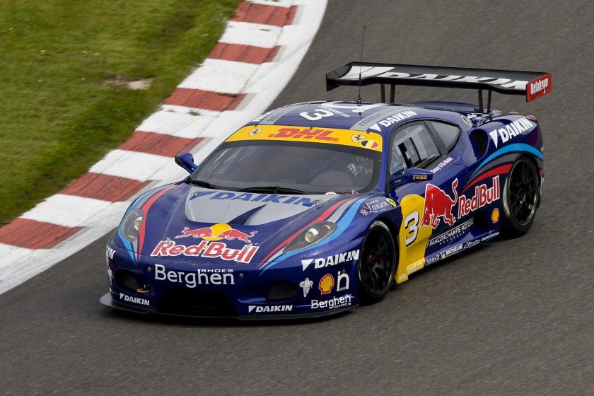 Гоночная машинка