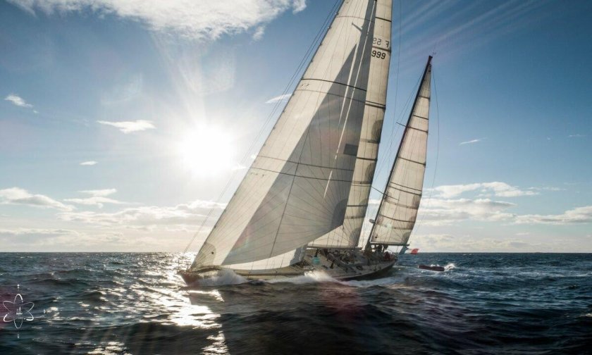 Парусная яхта арабелла