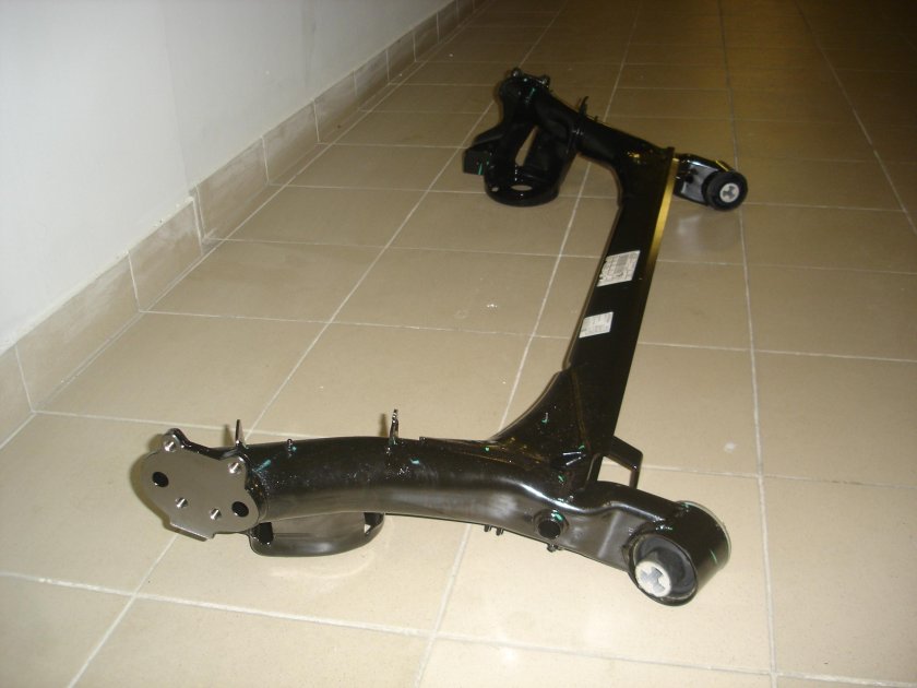 Задняя балка Фольксваген поло седан