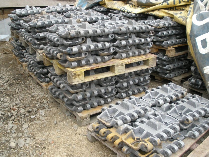 Трак гусеничный