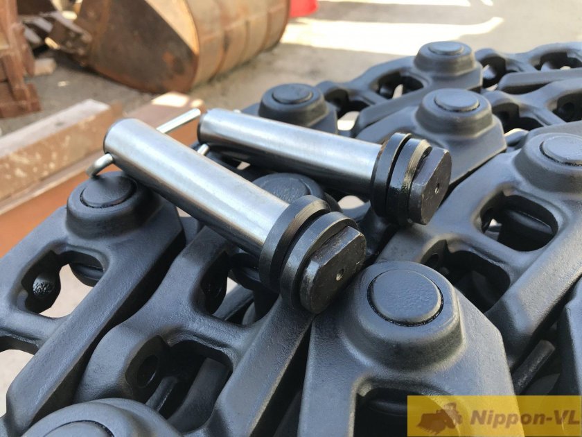 Палец гусеницы экскаватора Хитачи 330