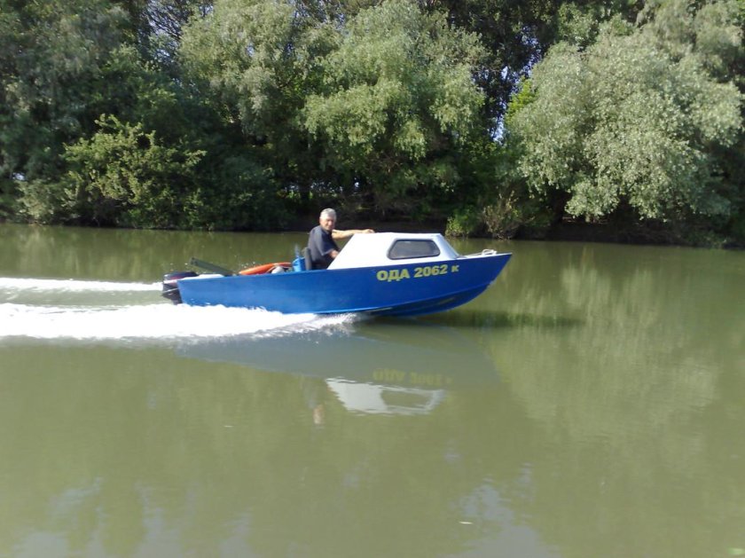 Лодка Серебрянка 3