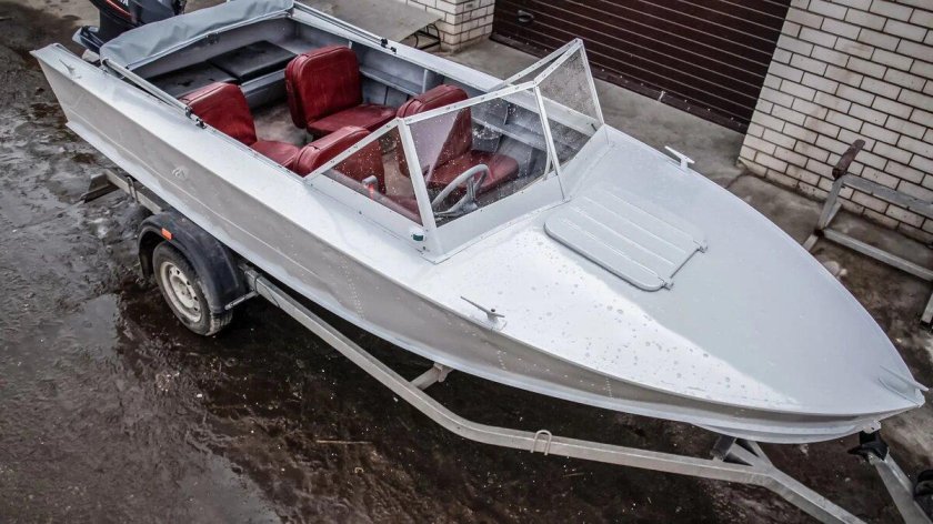 Катер Прогресс 4