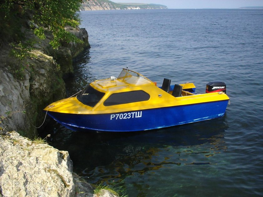 Лодка Москва 2