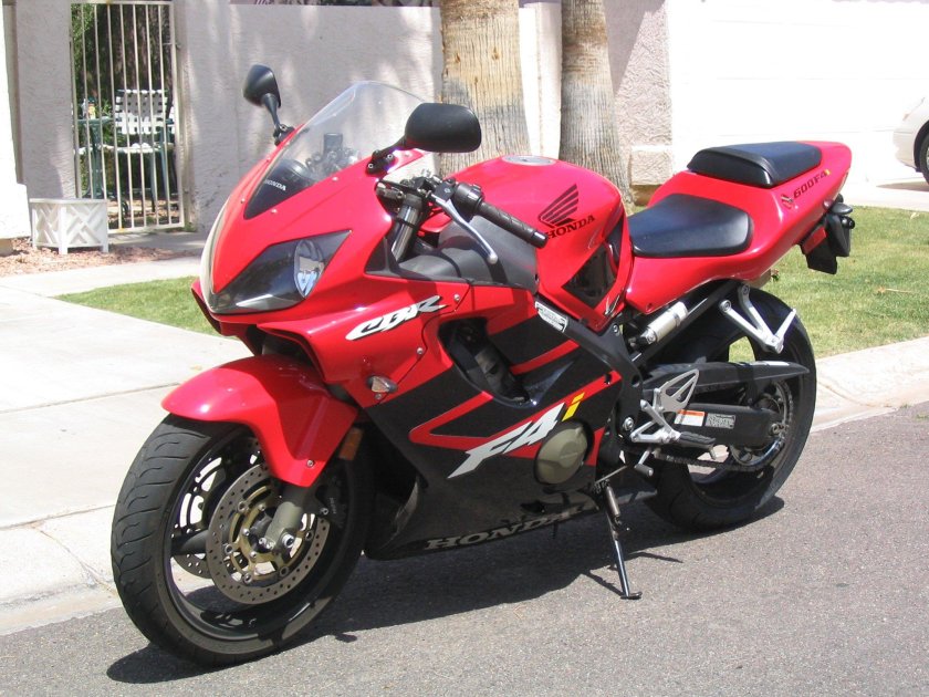 Honda cbr 600 f4i