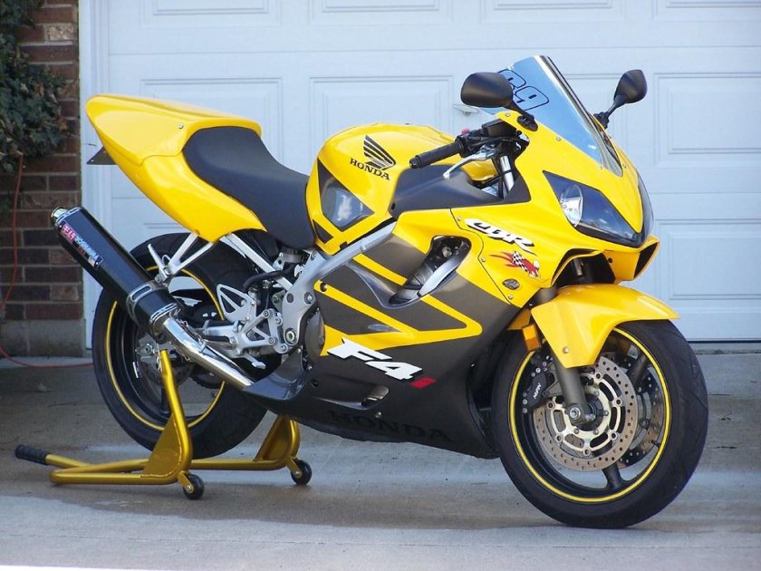 Honda cbr 600 f4