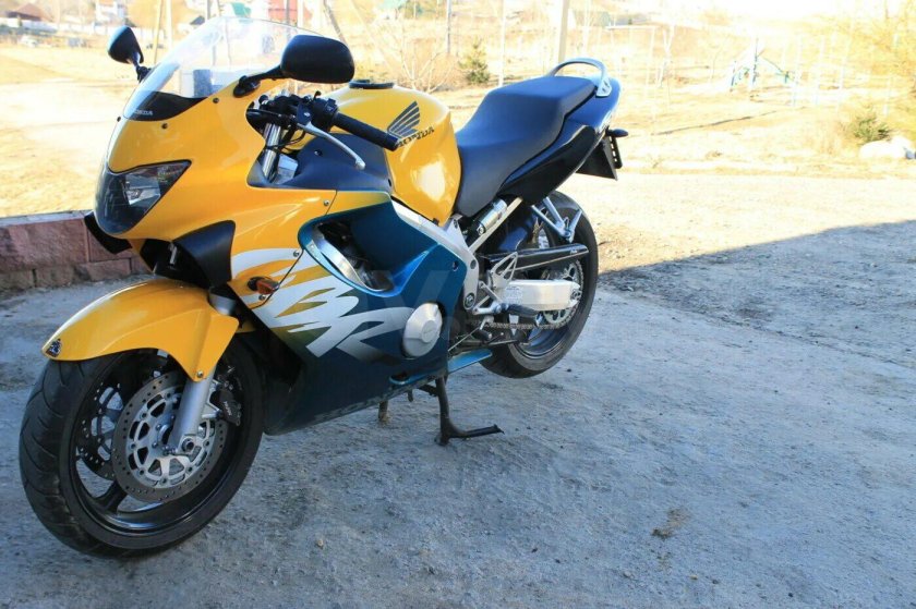 Honda CBR 600 f4 1999