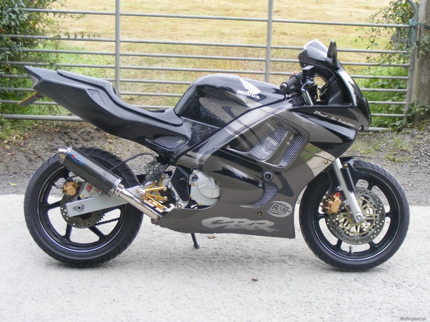 Honda CBR 600 f3
