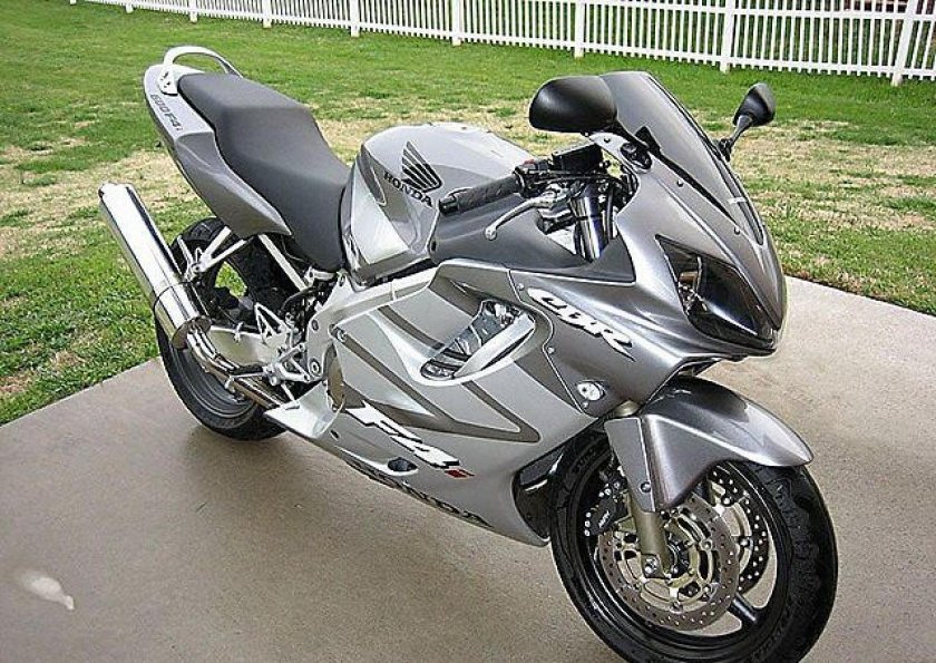 Honda CBR 600f 2005