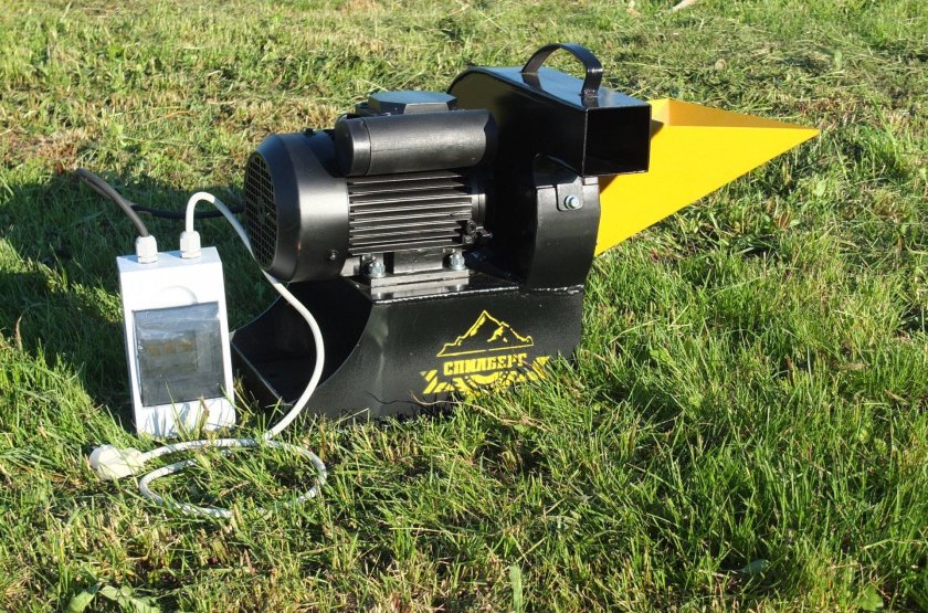 Измельчителя веток "садовник - 250"