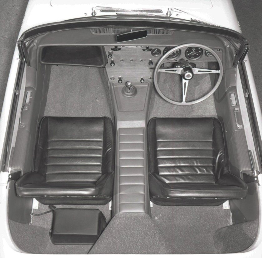 Lotus elan салон