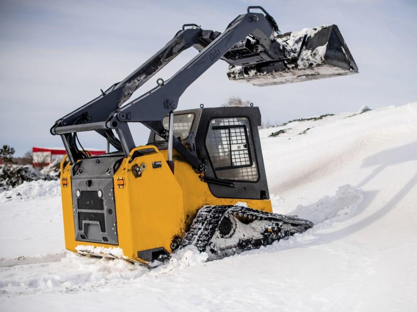 Гусеничный мини погрузчик