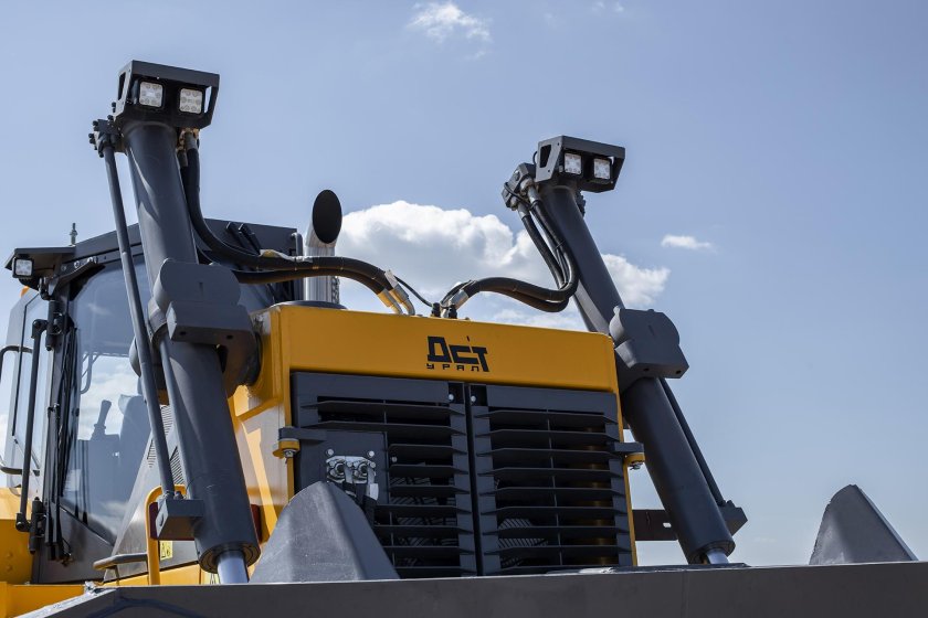 Бульдозер дст урал