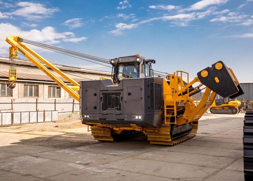 Трубоукладчик ДСТ Урал