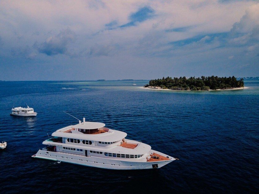 Яхта ритрелла мальдивы