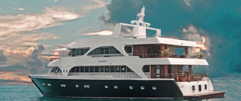 Мега яхта Скуба Мальдивы