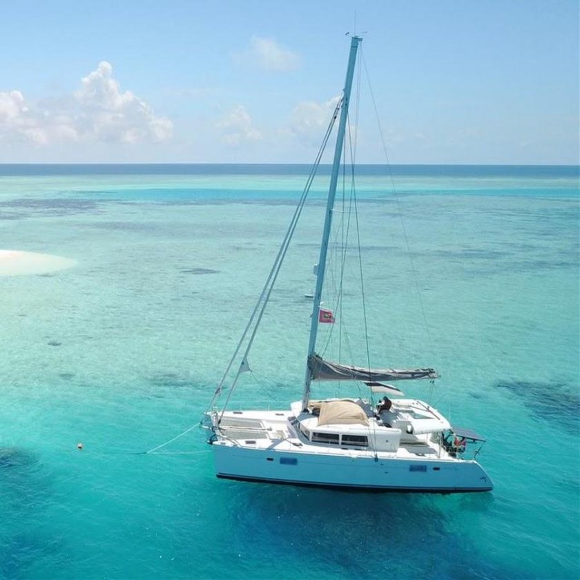 Catamaran Sailing Мальдивы