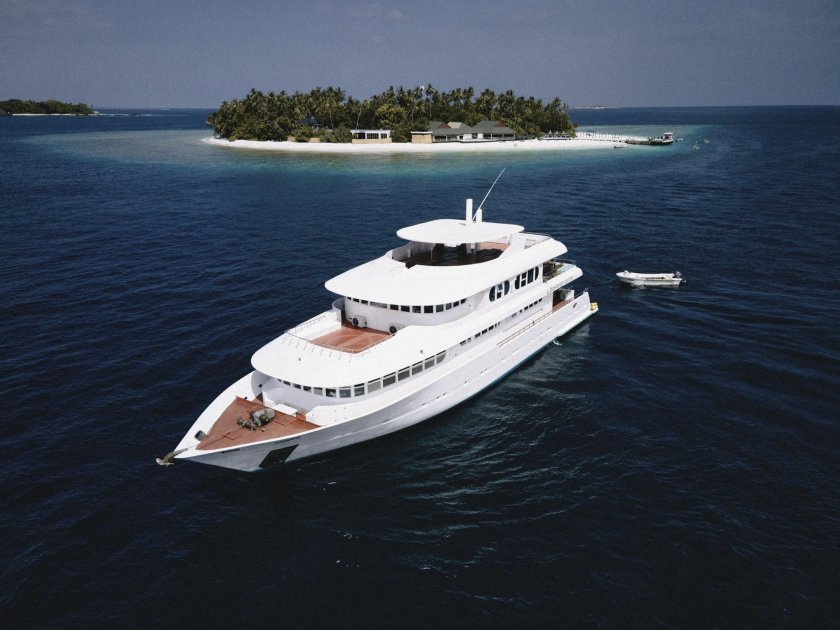 Шторм на Мальдивах