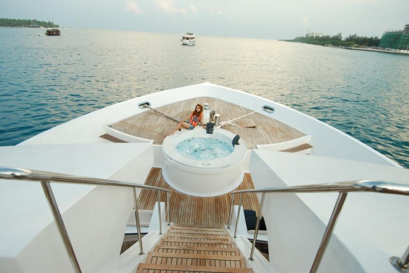 Emperor Leo яхта