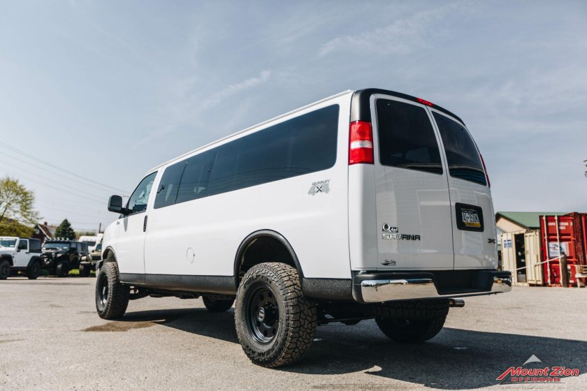 GMC Savana 4x4