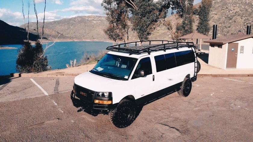 Chevrolet Express van 4x4