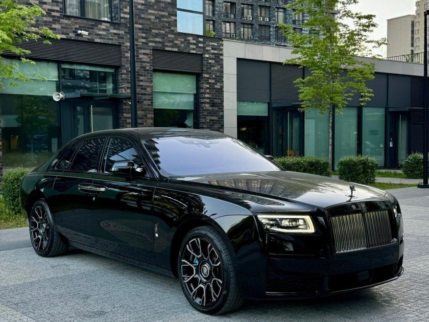 Rolls royce ghost black badge