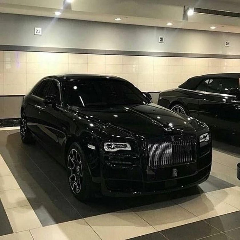 Rolls royce wraith black