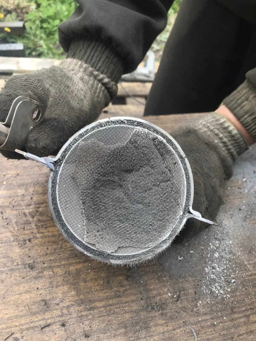 Катализатор автомобильный