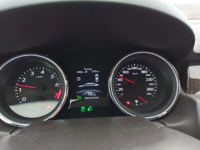 Приборная панель Рено Латитьюд