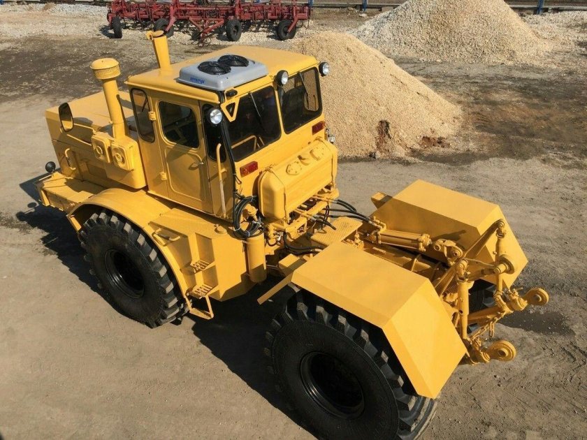 Трактор k-701 Кировец