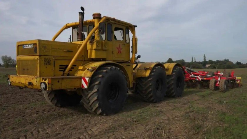 Трактор кировец к 700