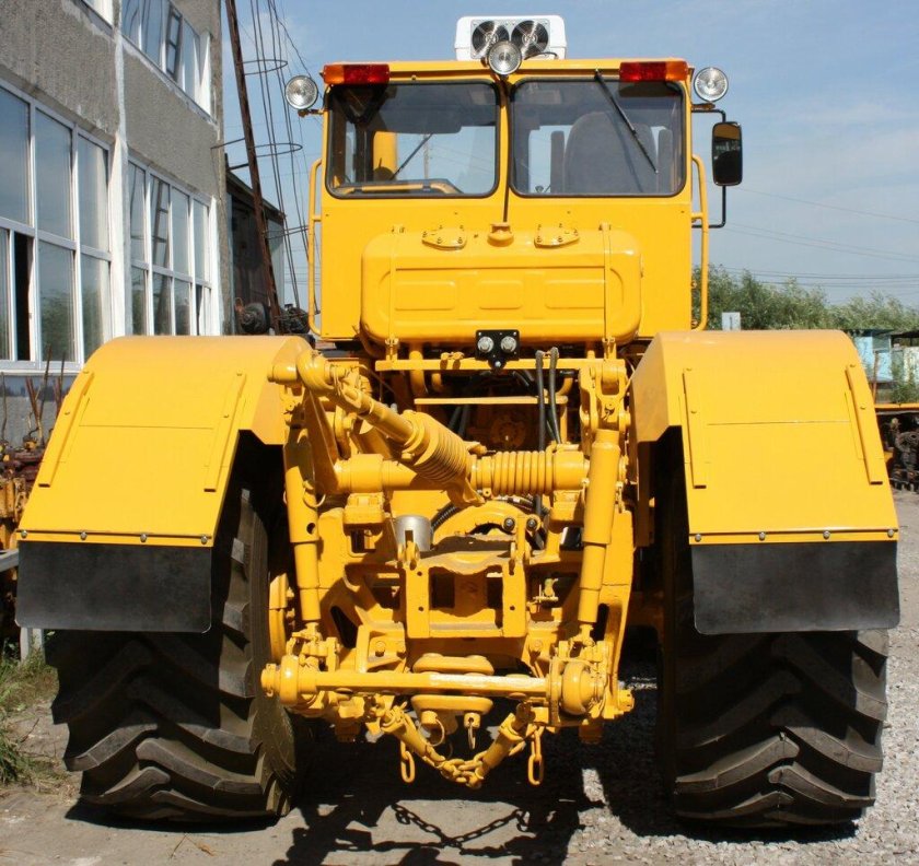 К701 Кировец трактор