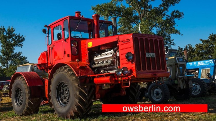 Трактор k-700 Кировец