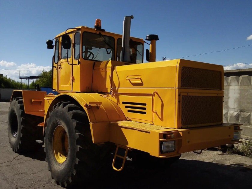 К700 Кировец трактор
