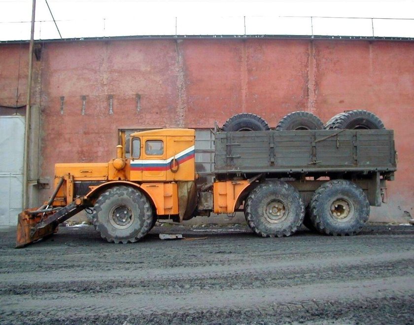 Трактор Кировец тягач