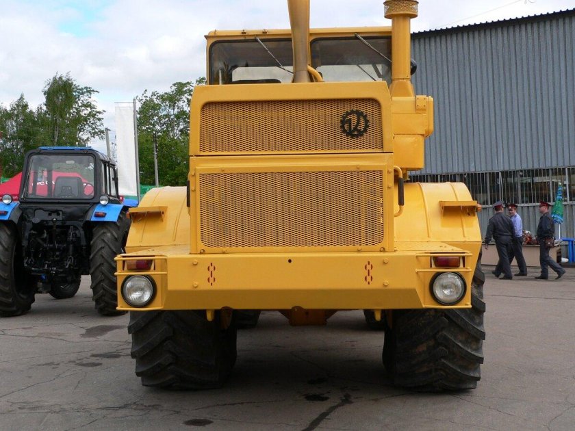 Кировцы трактора 700 а 701
