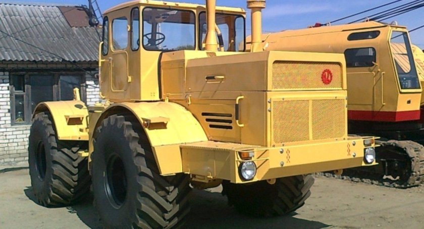 Трактор k-701 Кировец
