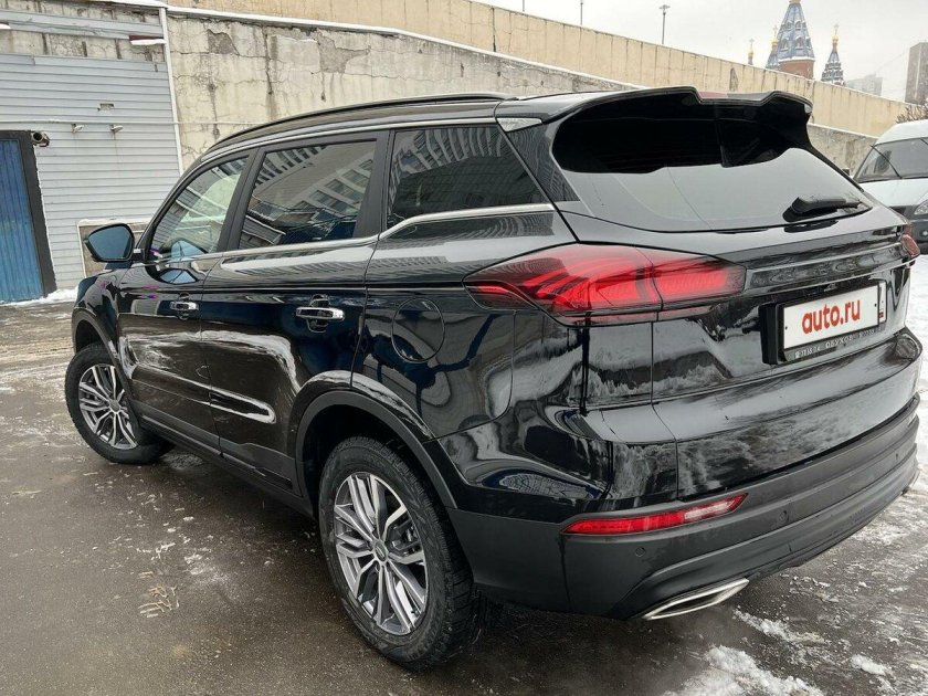 Geely Atlas Pro черный