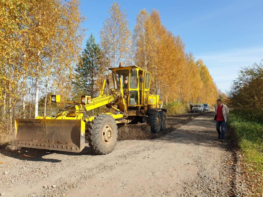 Грейдер дорожный