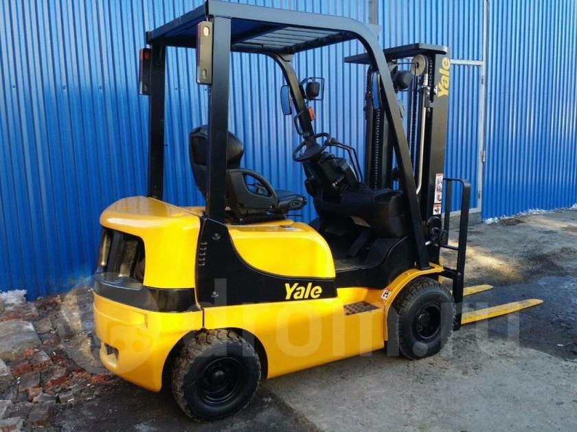 Вилочный погрузчик Yale gp15mx