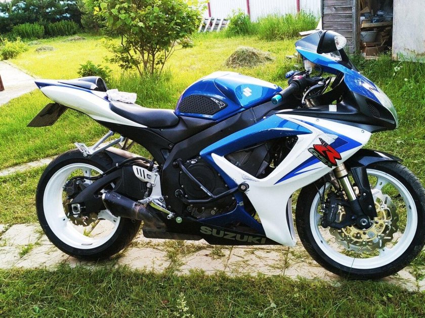 Сузуки 600 кубов