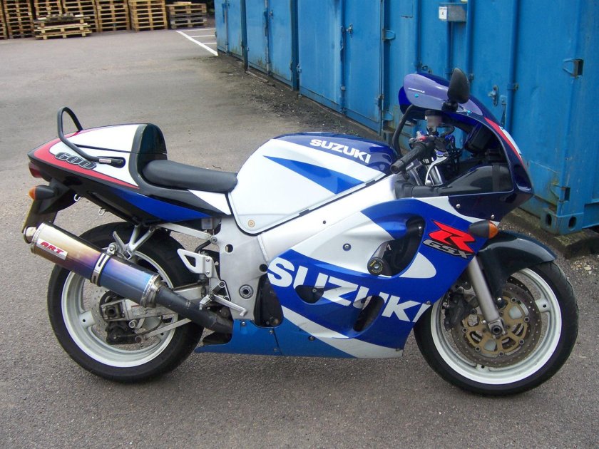 Suzuki GSX R 600 SRAD