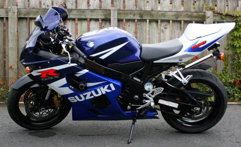 Suzuki GSX-R 600 k4