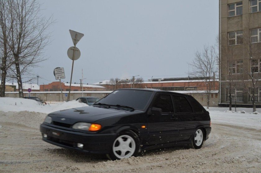 Лада 2114 черная