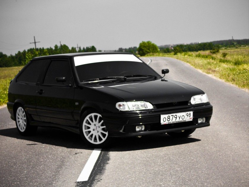 ВАЗ 2114 черная матовая тонированная