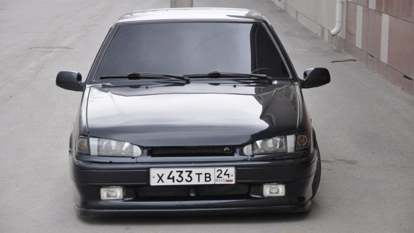 ВАЗ 2114 черная